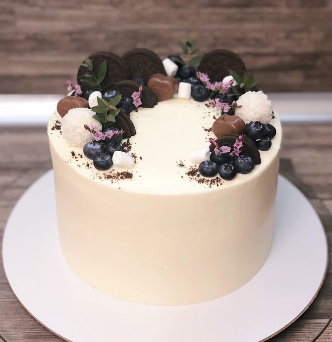 Декор торта печеньем: оригинальные варианты оформления лакомства 5