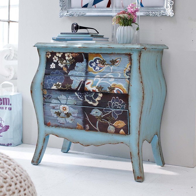 How to update a bedside table with your own hands: decor options with photos 8