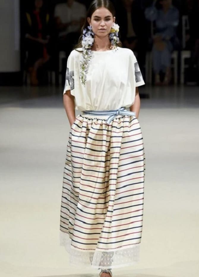 Fashionable striped skirts for fall 2023: current models 11