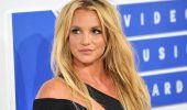 Britney Spears explains why she posts nude photos