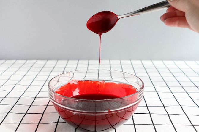 How to Make Fake Blood for a Halloween Costume 12