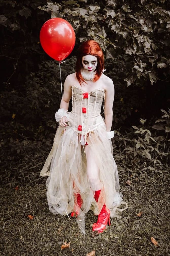 The Scariest Halloween Costumes for Women: Outfit Ideas That Will Attract Attention (+ Bonus Video) 5