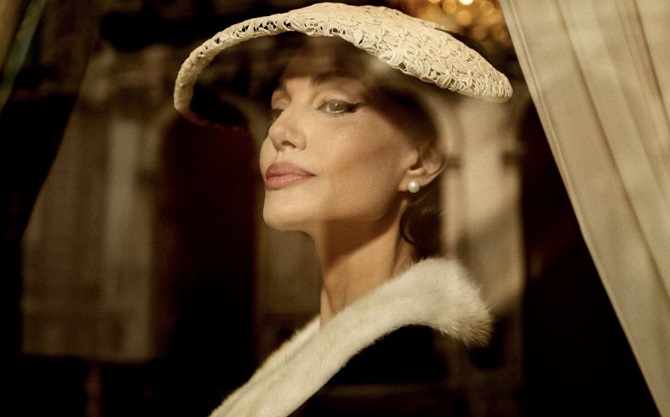 Показаны первые фото Анджелины Джоли в роли Марии Каллас 1