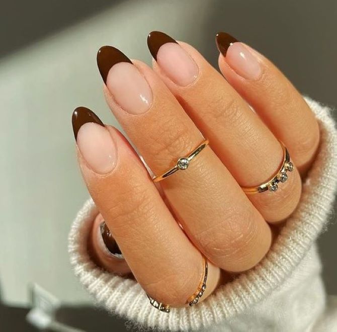 Latte nails 2023: fall manicure trend 19