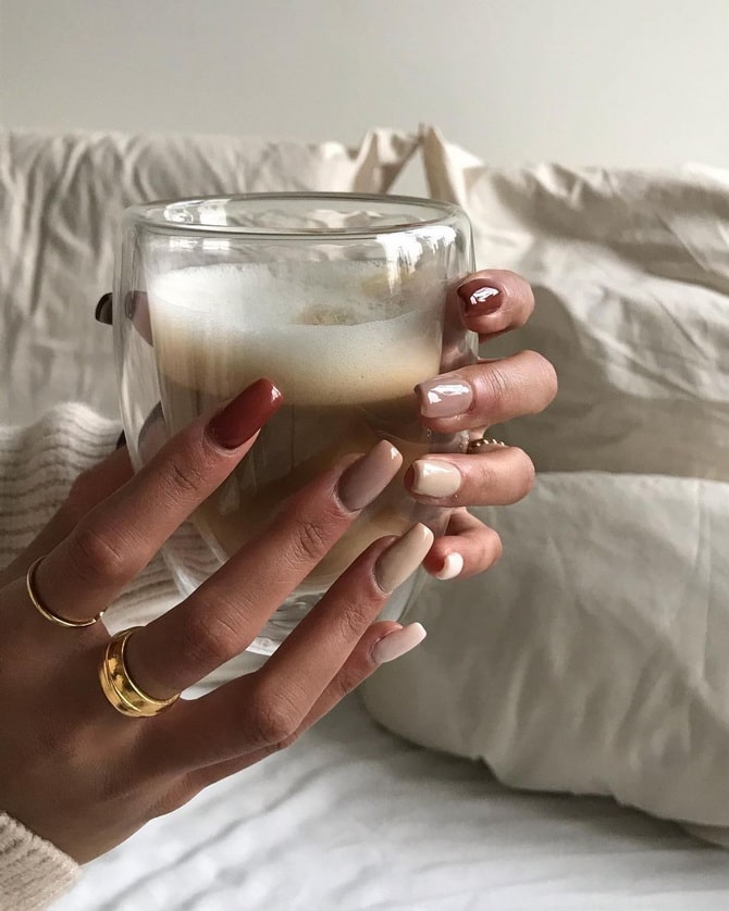 Latte nails 2023: fall manicure trend 24