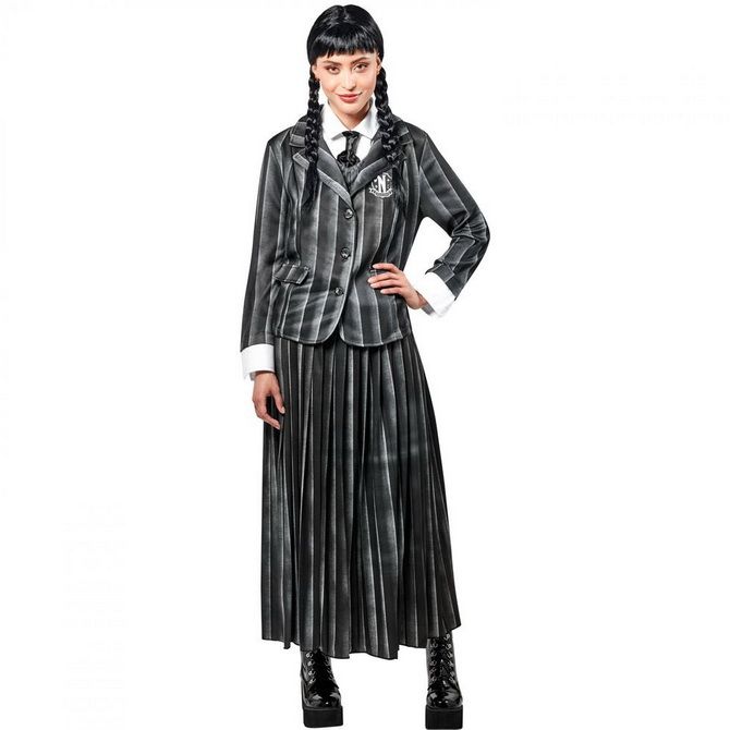 Wednesday Addams Halloween costume: photo examples of images 15