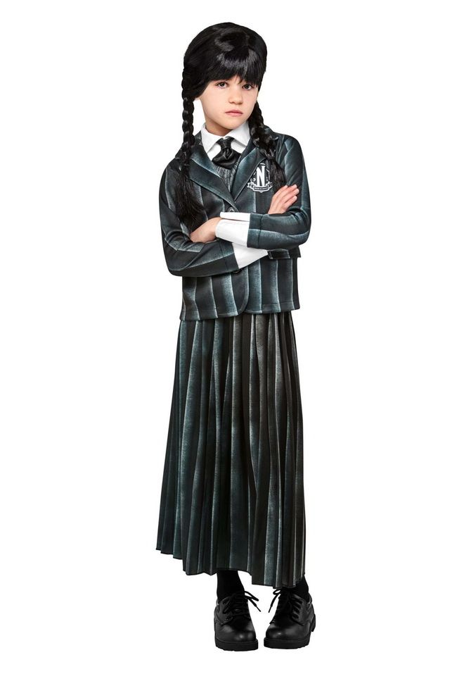 Wednesday Addams Halloween costume: photo examples of images 13