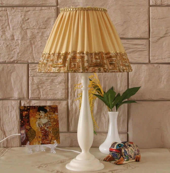 DIY-Lampenschirm aus Stoff: Dekorationsideen mit Fotos 10