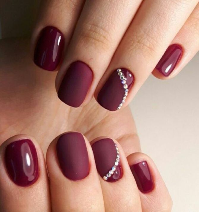 Burgundy manicure 2023: fashionable ideas with trendy colors 4