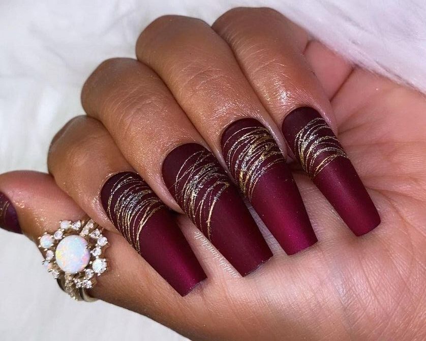 Burgundy manicure 2023: fashionable ideas with trendy colors 14
