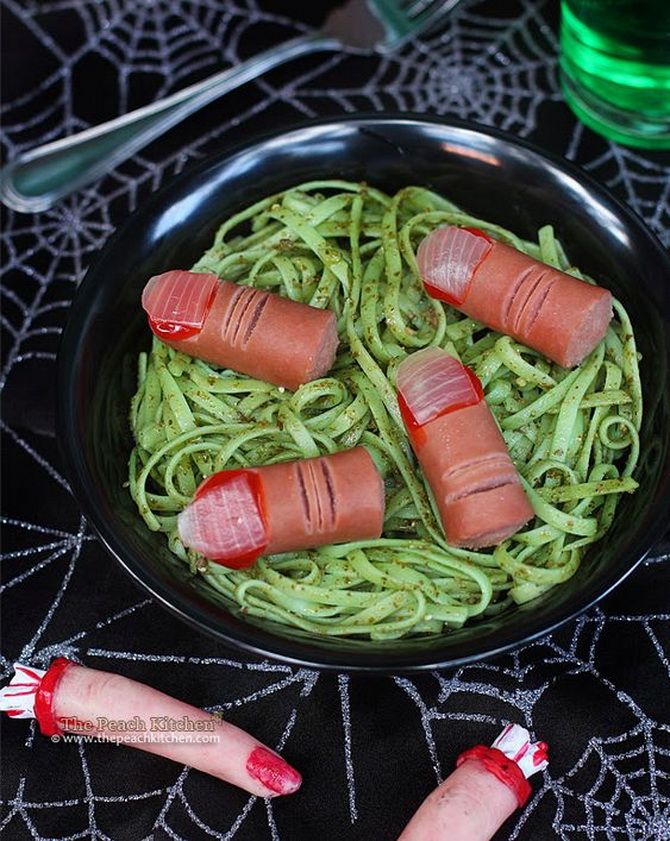Spooky food decor: how to decorate ordinary dishes for Halloween (+ bonus video) 11