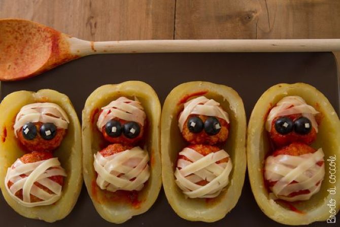 Spooky food decor: how to decorate ordinary dishes for Halloween (+ bonus video) 19