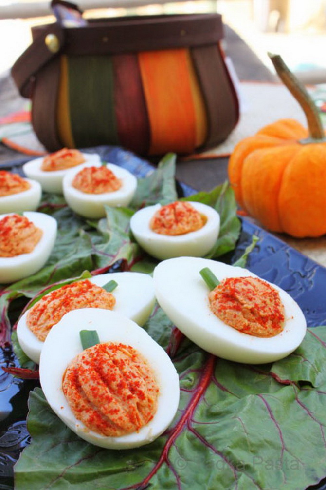 Spooky food decor: how to decorate ordinary dishes for Halloween (+ bonus video) 16