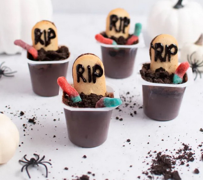 Spooky food decor: how to decorate ordinary dishes for Halloween (+ bonus video) 24