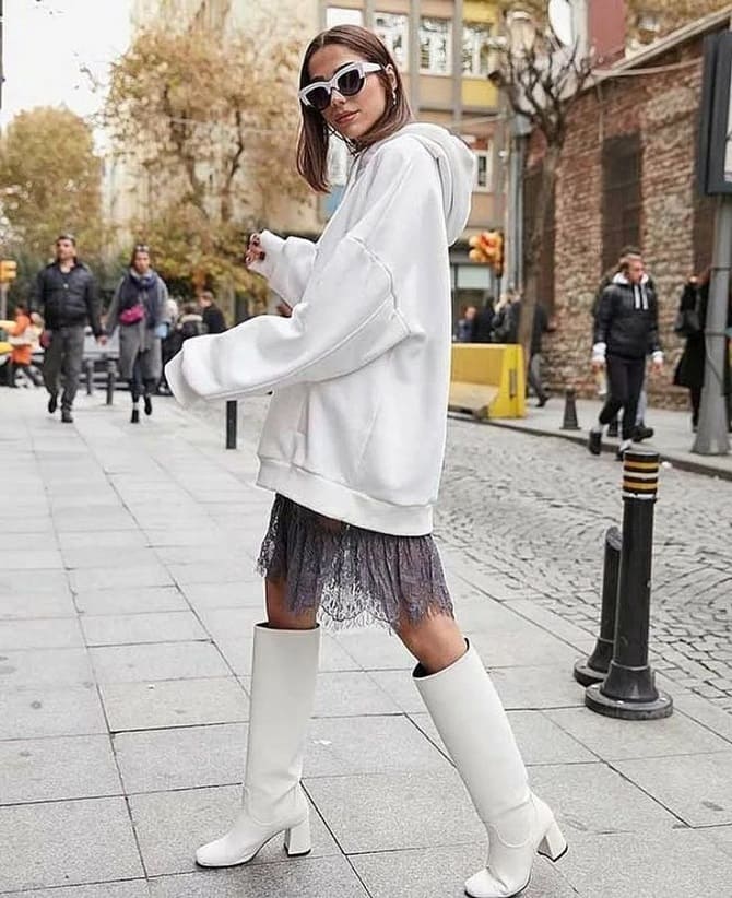 What to wear with a hoodie in fall 2023: fashion ideas for women 4