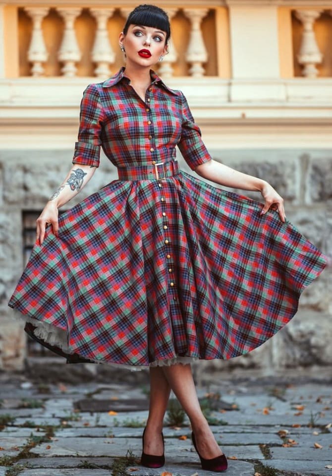 Fashionable checkered dresses 2023-2024: stylish and practical models 12