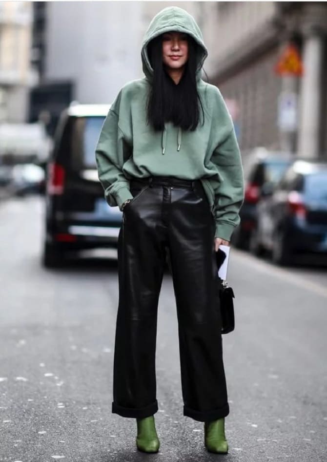 Leather trousers in the cold season: current models 8