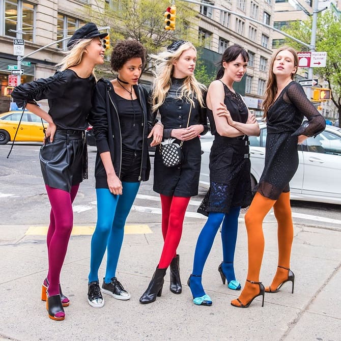Fashionable colored tights: how to wear this fall 1
