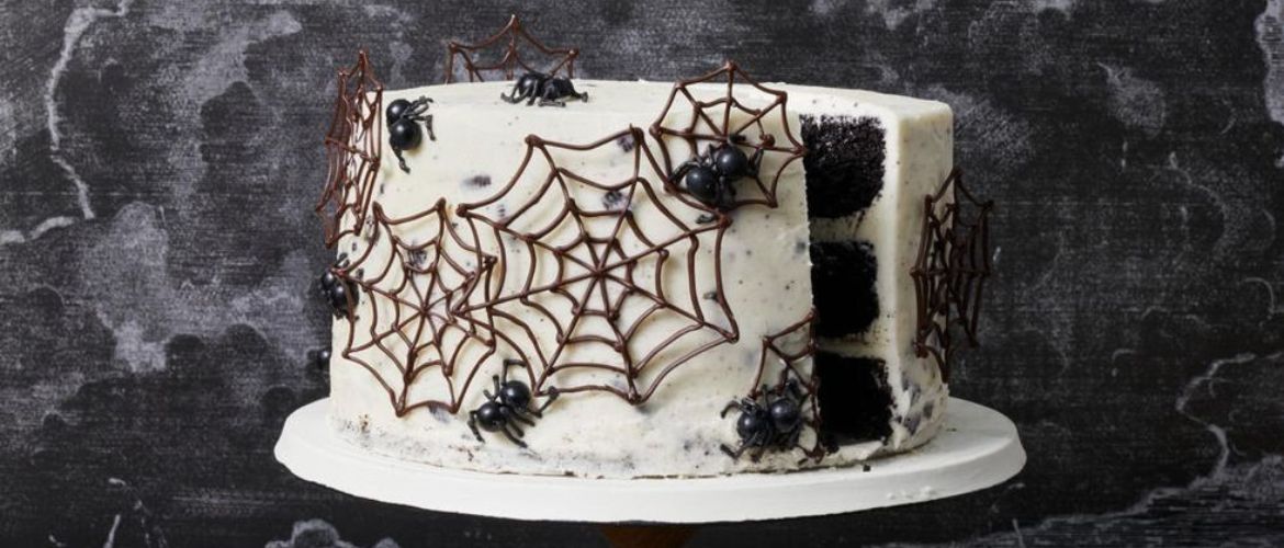 Как украсить торт на Хэллоуин: самые жуткие идеи (+бонус-видео)
