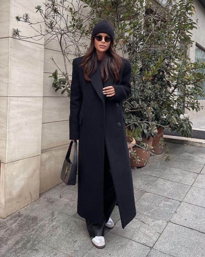 The most fashionable black coats of the cold season 2023-2024 12