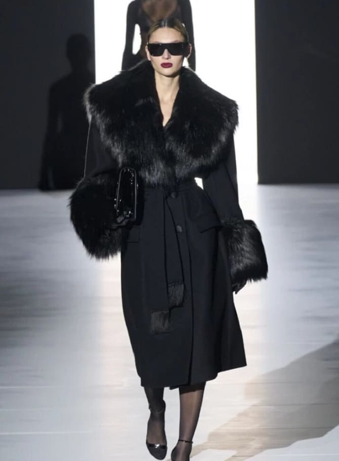 Самые модные черные пальто холодного сезона 2023-2024 9