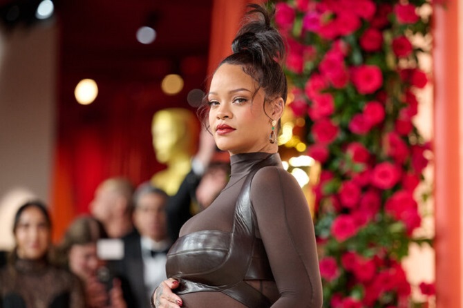 Rihanna returns to the big stage 1