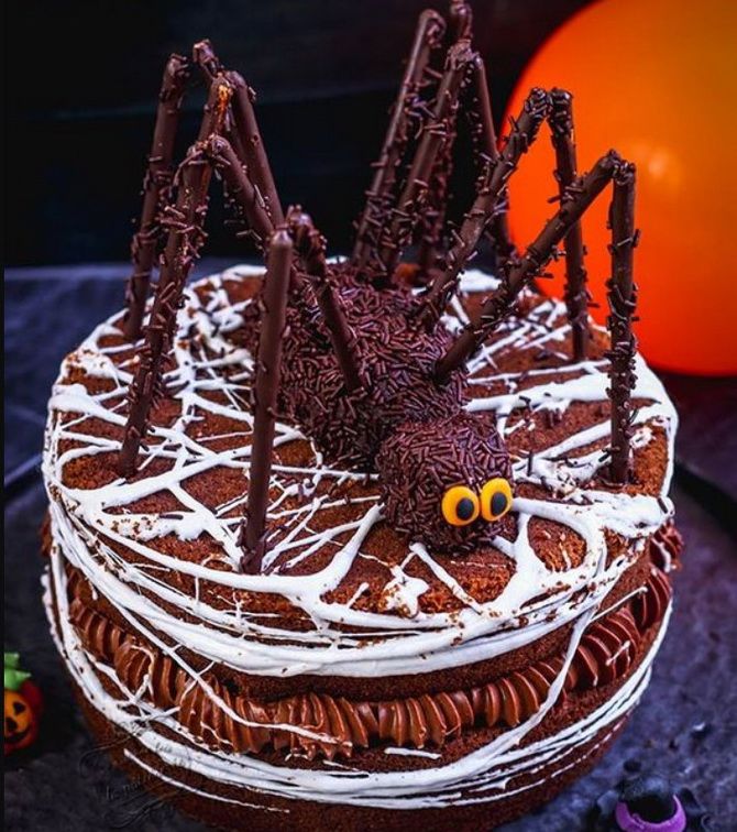 How to decorate a cake for Halloween: the creepiest ideas (+ bonus video) 32