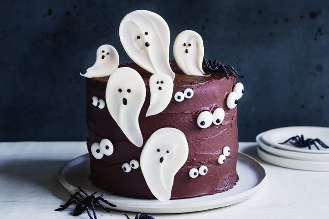 How to decorate a cake for Halloween: the creepiest ideas (+ bonus video) 4