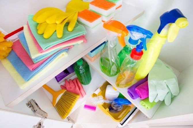 Как выбирать и правильно использовать моющие средства при уборке квартиры в Киеве 2