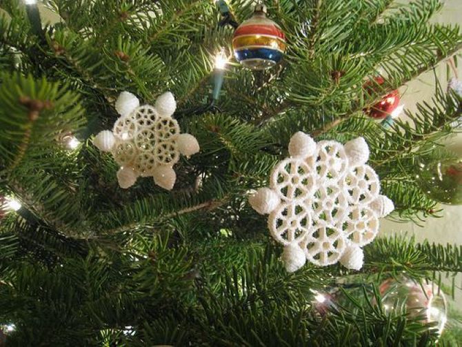 Снежинки из макарон —  оригинальное украшение на новогоднюю елку (+бонус-видео) 9