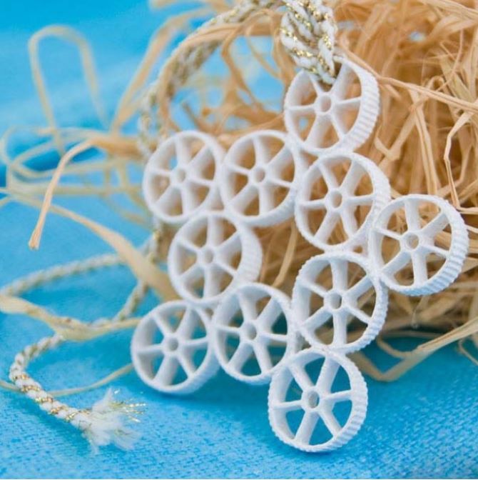 Snowflakes made from pasta – an original decoration for the New Year tree (+bonus video) 11