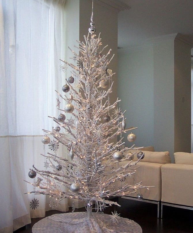 Christmas tree colors for New Year 2024: how to decorate the main symbol of the holiday 24
