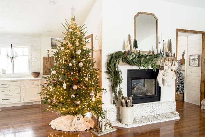 How to decorate the bottom of a Christmas tree: ideas with photos 9
