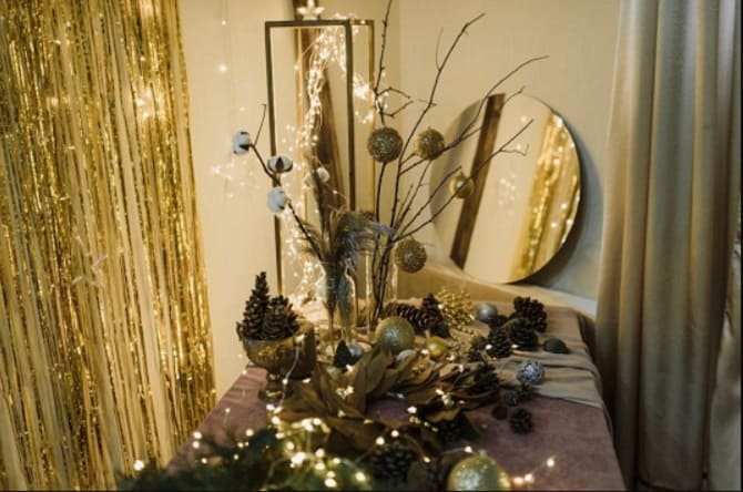 New Year’s decor in golden colors: original ideas with photos 15