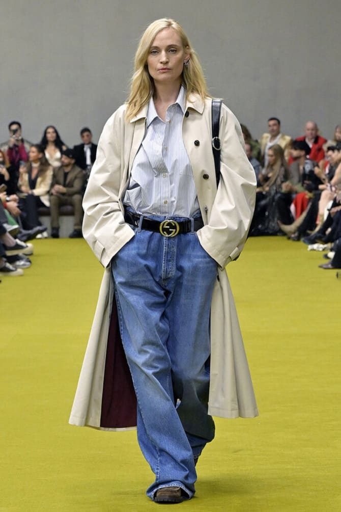 Fashionable jeans styles for winter 2024: current models 6