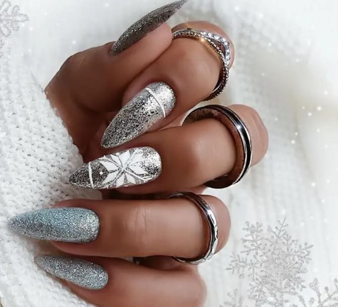 Manicure for New Year 2024 for long nails: new ideas with photos 7