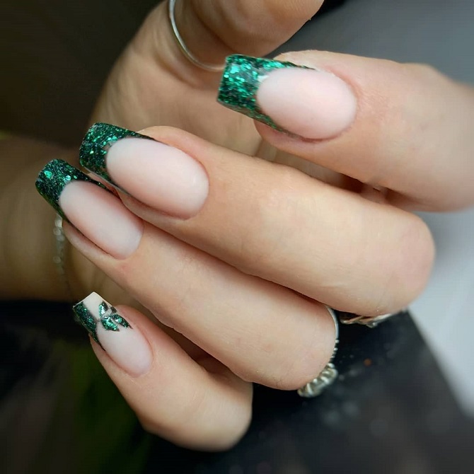 Green manicure for New Year 2024: beautiful ideas for the holiday 13
