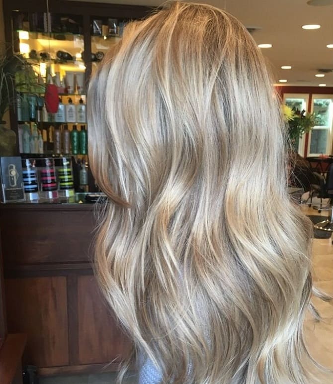 Бембі-блонд: 5 ніжних фарбувань волосся на 2024 рік 5