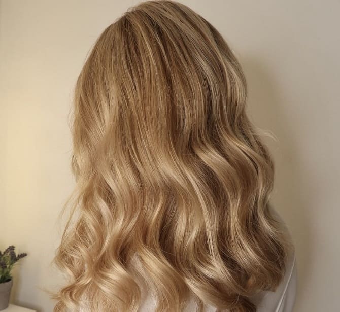 Bambi blonde: 5 subtle hair colors for 2024 6