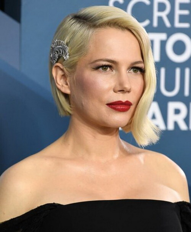 Beauty trend: how to style a bob haircut beautifully in 6 ways 11