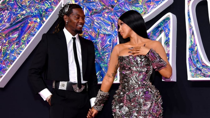 Cardi B divorced her husband after 6 years of marriage 3