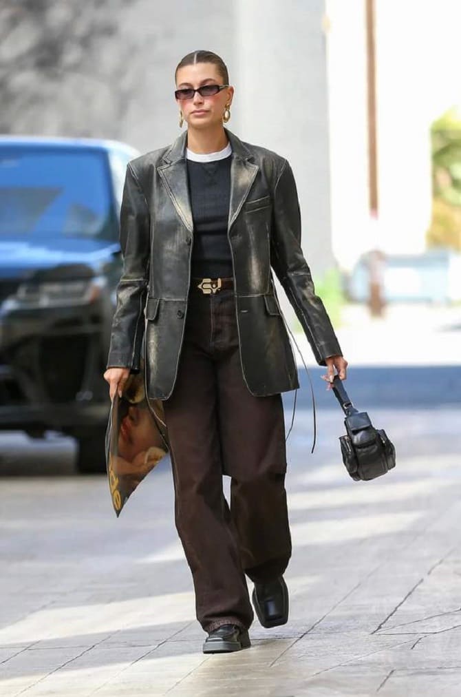 Fashionable brown jeans: how and with what to wear? 4