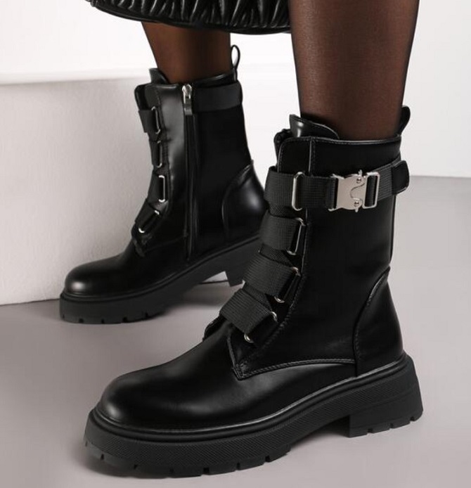 Patent leather boots: fashionable footwear for 2024 1