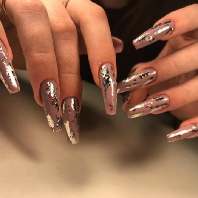 Manicure with foil 2024: new ideas with photos 10