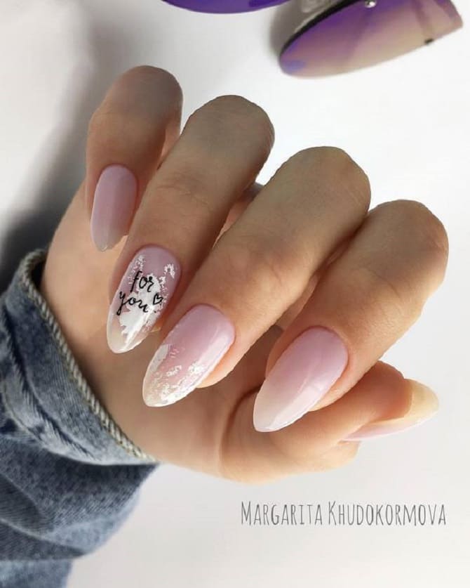 Manicure with foil 2024: new ideas with photos 1