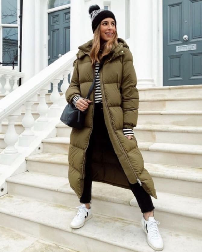What shoes to wear with a long down jacket: fashion tips 9