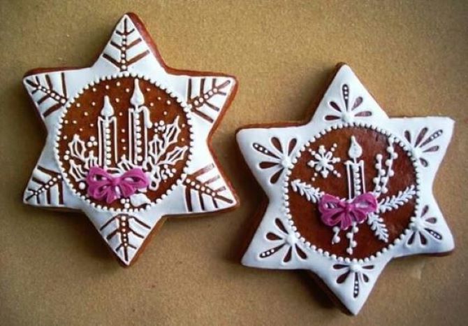 How to beautifully paint gingerbread cookies for New Year and Christmas 6