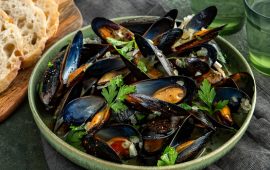 Simple and tasty mussel dishes: step-by-step recipes