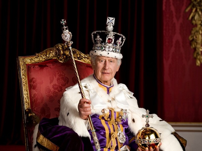 King Charles III is preparing for surgery: he was diagnosed with a tumor 2
