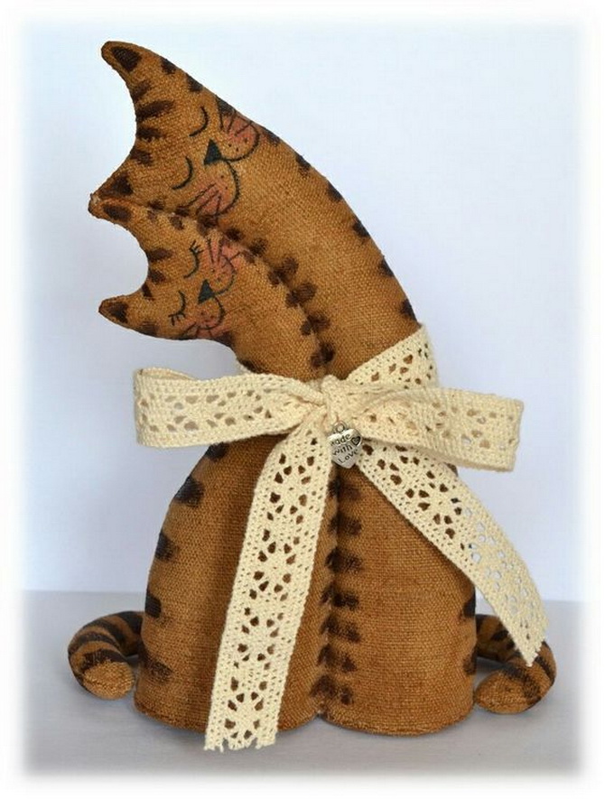 Cats in love: textile craft for Valentine’s Day 8